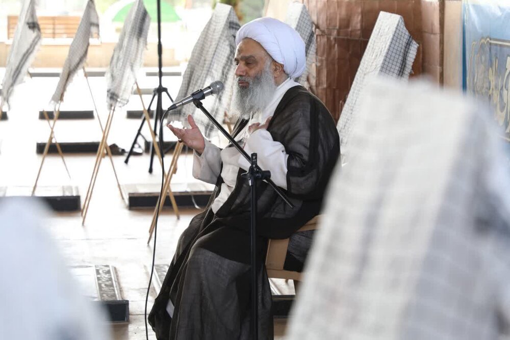 امام خمینی (ره) تمدنی اسلامی و اسلام را با انقلاب زنده کرد