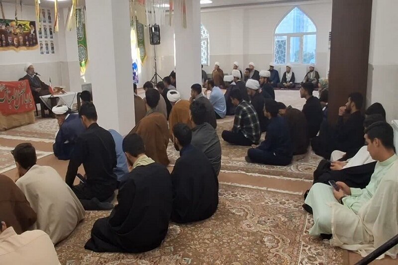 آغاز سال تحصیلی جدید در مدرسه علمیه سرپل ذهاب+عکس