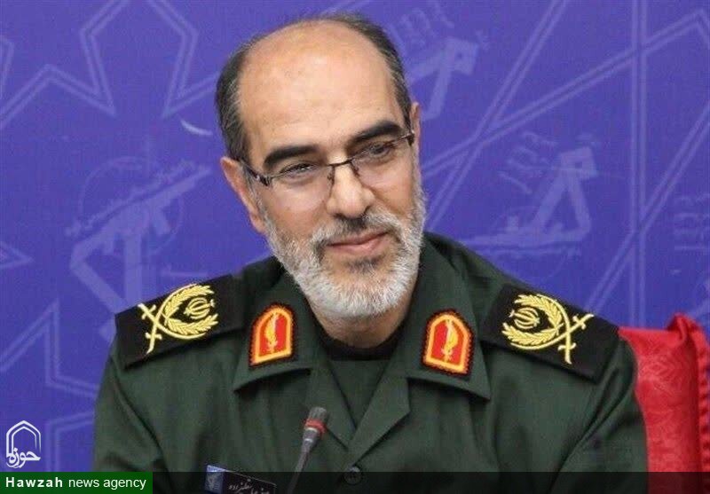 قدرت در مقابل دشمن حرف اول را می‌زند