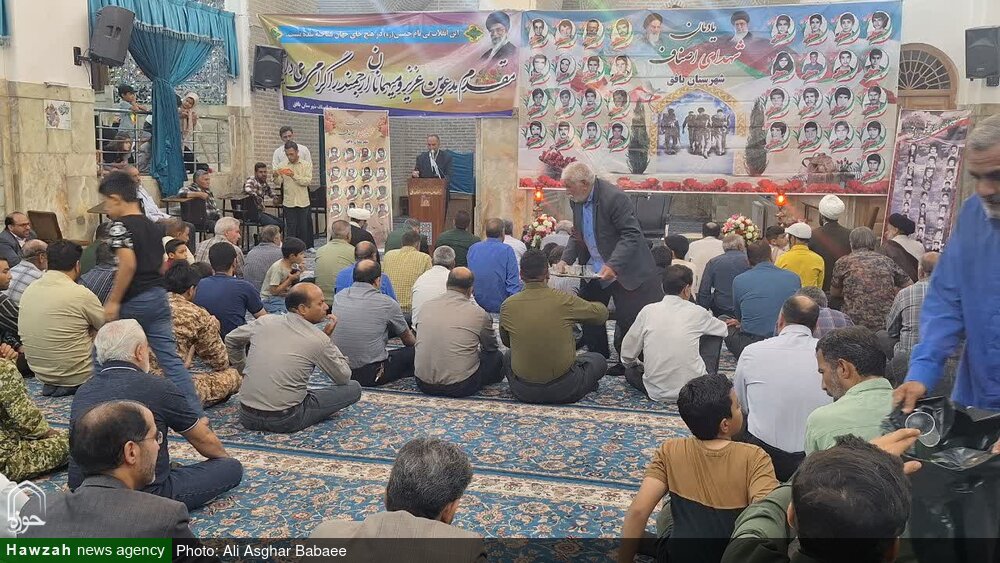 تصاویر/ مراسم یادمان ٣٣ شهید اصناف بافق