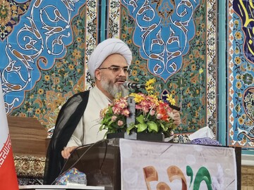 امام جمعه شهرستان نقده از جایگاه خود کناره گیری کرد