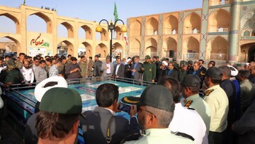 تصاویر/ همزمان با هفته دفاع مقدس آیین غبار روبی و ادای احترام به مقام شهدا در یزد