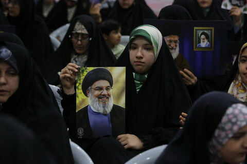 تصاویر / مراسم گرامیداشت اولین سالگرد شهادت شهیدان مقاومت سید حسن نصرالله و عباس نیلفروشان