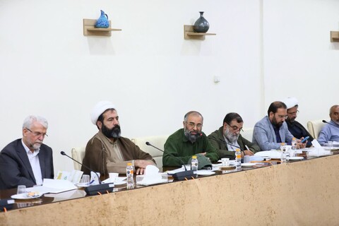 نشست استاندار همدان با جمعی از هیأت‌های مذهبی استان