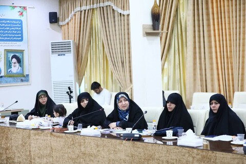 نشست استاندار همدان با جمعی از هیأت‌های مذهبی استان