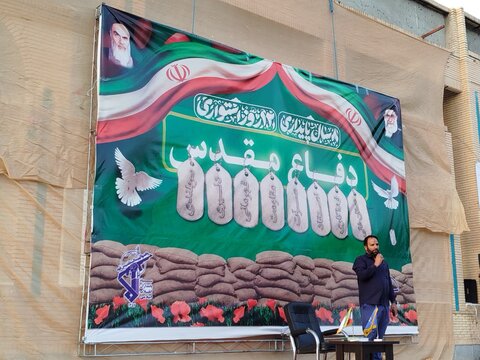 تصاویر/ مراسم غبارروبی گرامیداشت هفته دفاع مقدس در گلزار شهدای ماهان