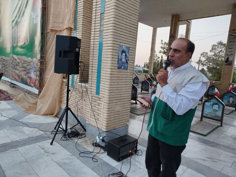 تصاویر/ مراسم غبارروبی گرامیداشت هفته دفاع مقدس در گلزار شهدای ماهان