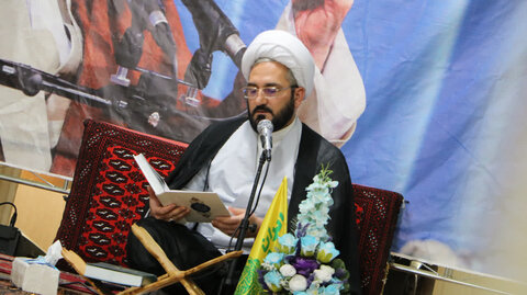 تصاویر/ برگزاری محفل انس با قرآن در مدرسه علمیه امام صادق علیه‌السلام پاکدشت