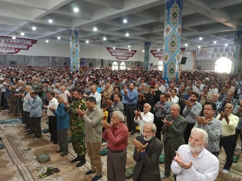 تصاویر/ نمازعبادی سیاسی جمعه کاشان