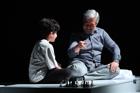 تصاویر/ آغاز اجرای نمایش «قرار» در قم با محوریت شهدای غواص دفاع مقدس