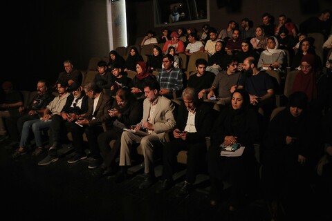 تصاویر/ آغاز اجرای نمایش «قرار» در قم با محوریت شهدای غواص دفاع مقدس