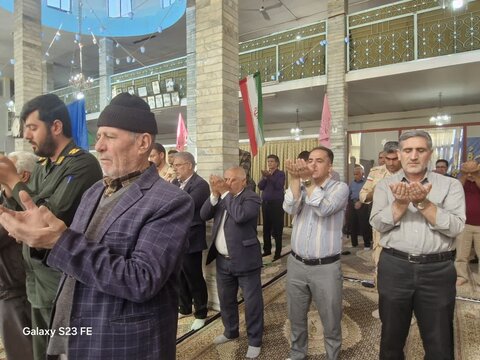 تصاویر/ اقامه نماز جمعه شهرستان پلدشت