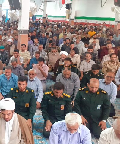 تصاویر/ نمازعبادی سیاسی جمعه آران وبیدگل