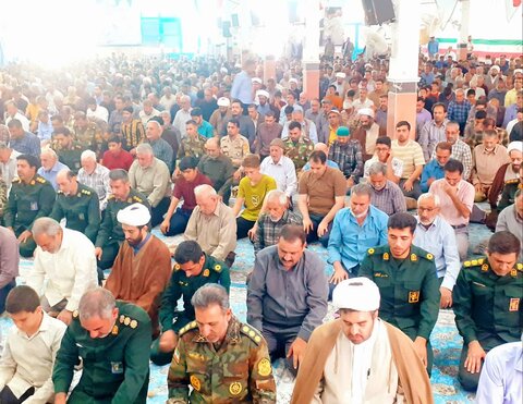 تصاویر/ نمازعبادی سیاسی جمعه آران وبیدگل