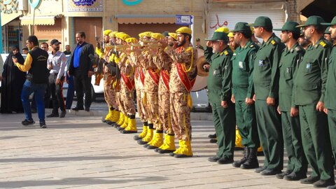 تصاویر/ همزمان با هفته دفاع مقدس آیین غبار روبی و ادای احترام به مقام شهدا