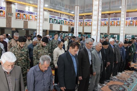 تصاویر/ اقامه نماز جمعه شهر کشاورز