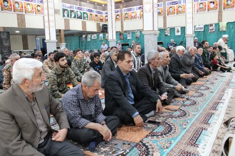 تصاویر/ اقامه نماز جمعه شهر کشاورز