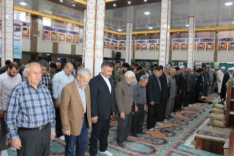 تصاویر/ اقامه نماز جمعه شهر کشاورز