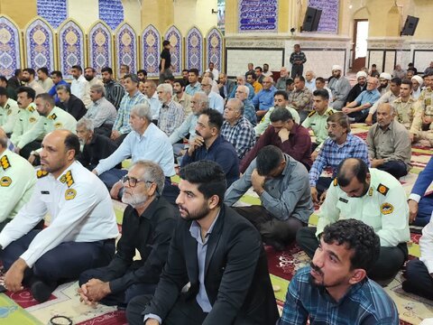 تصاویر/ اقامه نماز جمعه شهر بم