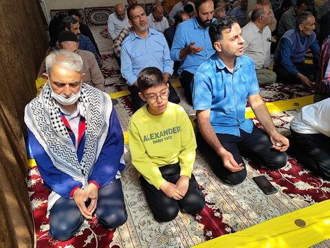 تصاویر/ نمازعبادی سیاسی جمعه قمصر