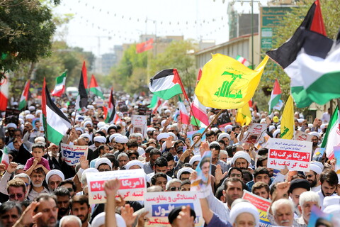 تصاویر/ راهپیمایی جمعه‌های خشم و نصر در شهر مقدّس قم