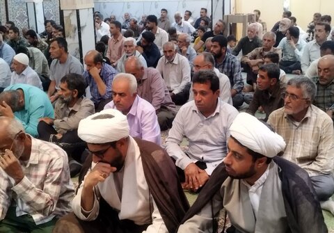 تصاویر/ اقامه نماز جمعه شهر منوجان