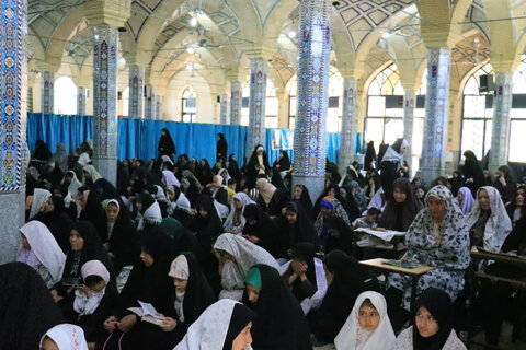 تصاویر/ اقامه نماز جمعه شهر ماهان