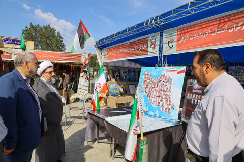 تصاویر/  نمایشگاه توانمندی‌های دفاعی، امنیتی و فرهنگی در سنگ فرش مصلا تبریز