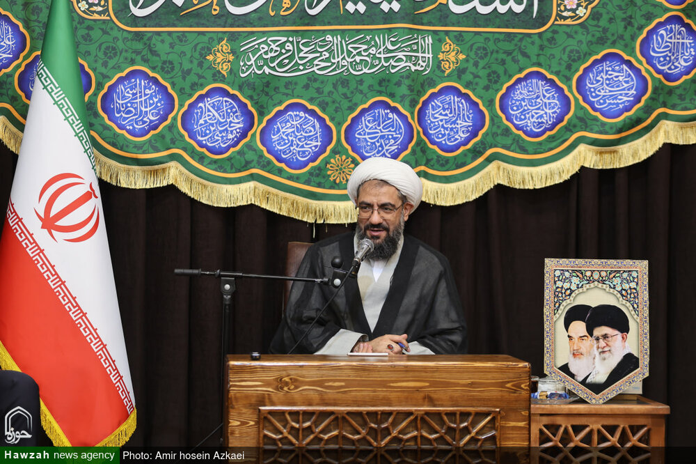 تمام هدف دشمن، از بین بردن انسجام درون کشور است