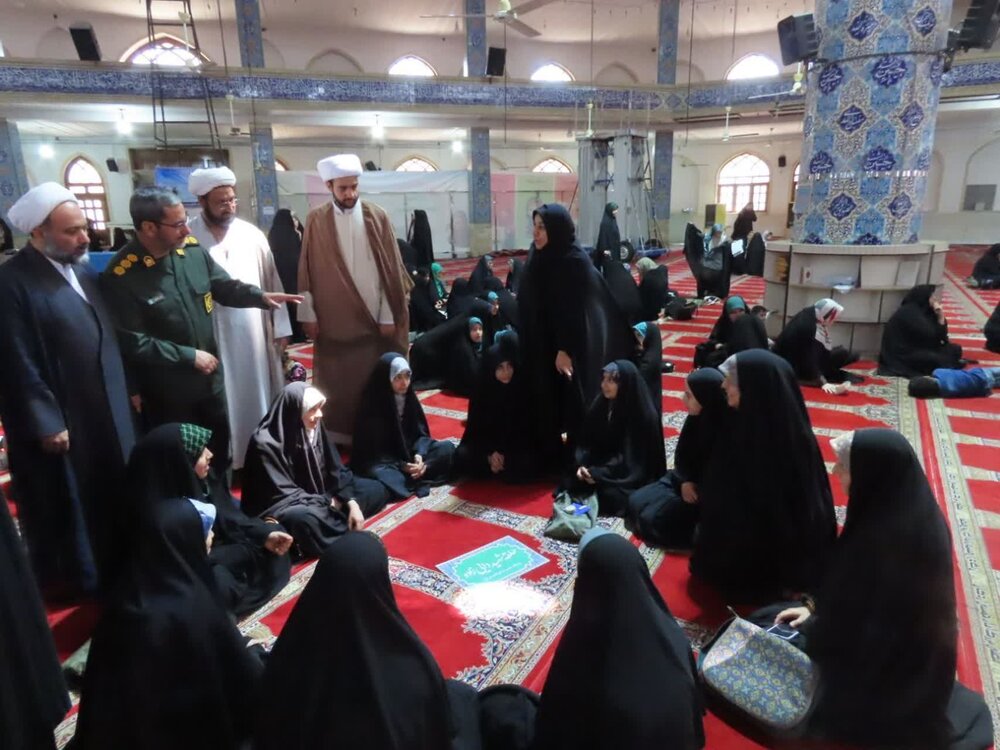 تصاویر/ همایش بزرگ میقات صالحین بسیج اردکان با شعار"ما فاتحان قله ایم" برگزار شد
