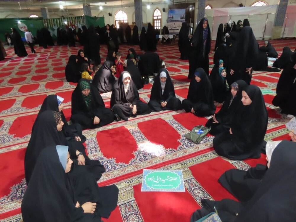 تصاویر/ همایش بزرگ میقات صالحین بسیج اردکان با شعار"ما فاتحان قله ایم" برگزار شد