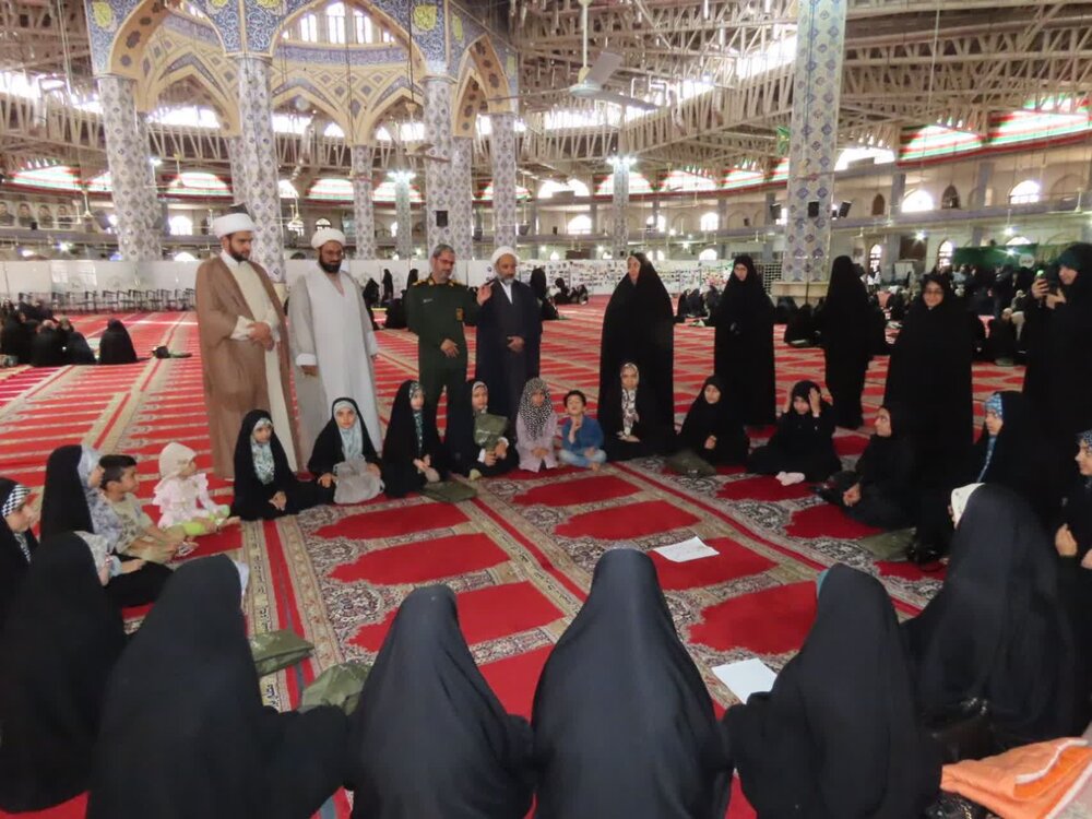 تصاویر/ همایش بزرگ میقات صالحین بسیج اردکان با شعار"ما فاتحان قله ایم" برگزار شد