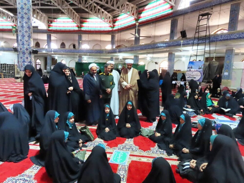 تصاویر/ همایش بزرگ میقات صالحین بسیج اردکان با شعار"ما فاتحان قله ایم" برگزار شد
