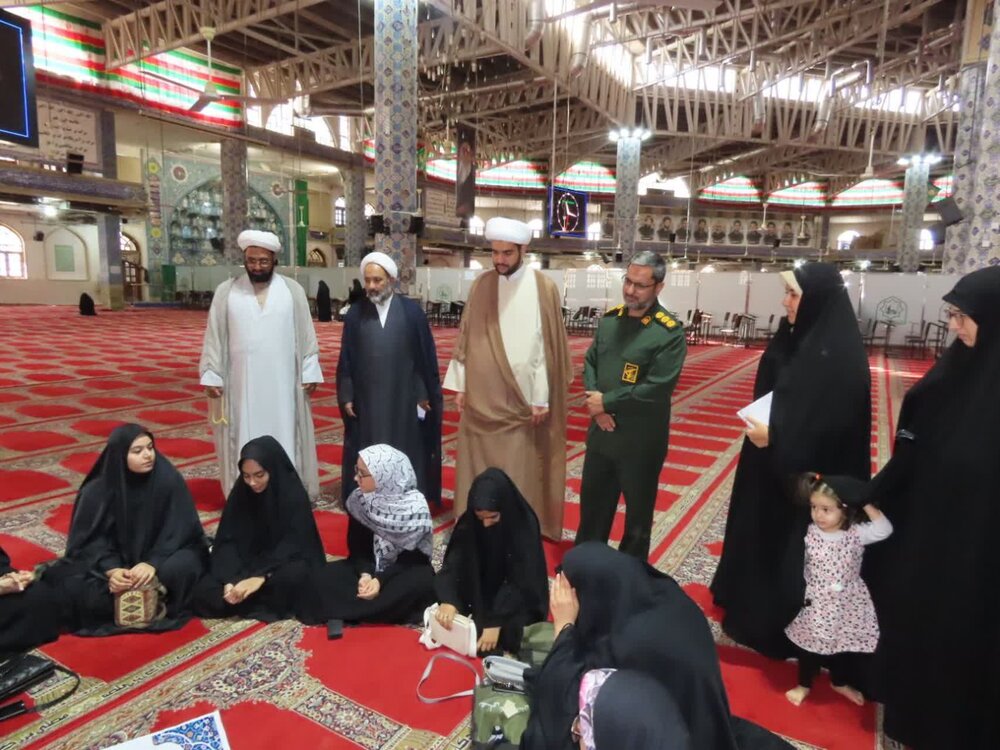 تصاویر/ همایش بزرگ میقات صالحین بسیج اردکان با شعار"ما فاتحان قله ایم" برگزار شد