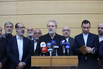 لاریجانی: رژیم صهیونی به هیچ کشوری رحم نمی‌کند