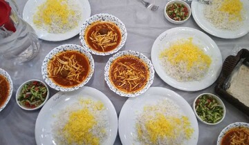 میهمان غذای تبرکی سفره صاحب‌الزمان(عج) شوید