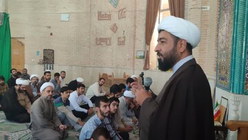 حضور و بازدید معاون حوزه علمیه اصفهان از مدرسه علمیه حضرت صاحب‌الزمان(عج)+ عکس