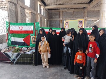 تصاویر/ حضور طلاب مدرسه علمیه مهدیه در اولین یادواره ی شهدای روحانی شهرستان خنداب