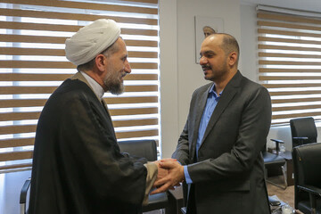 تصاویر / دیدار نماینده ولی فقیه در استان قزوین با نماینده یونسکو