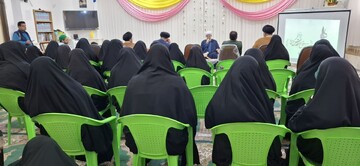 تصاویر/ آیین گرامیداشت هفته دفاع مقدس در مدرسه علمیه خواهران خورموج