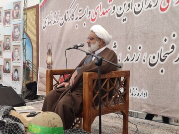 آرامش کشور مرهون خون شهدا و استقامت خانواده‌های آنان است