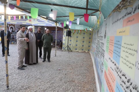 تصاویر/ در پنجمین شب کنگره ملی سه‌هزار شهید استان سمنان نماینده ولی‌فقیه در استان سمنان از نمایشگاه ادارات و دستگاه های اجرایی بازدید کرد