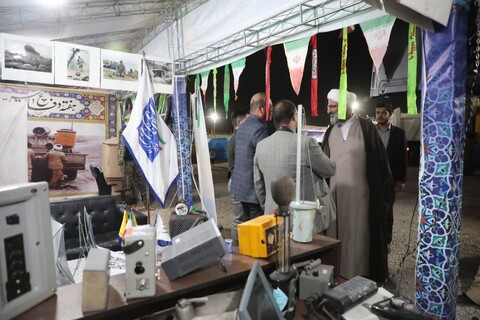 تصاویر/ در پنجمین شب کنگره ملی سه‌هزار شهید استان سمنان نماینده ولی‌فقیه در استان سمنان از نمایشگاه ادارات و دستگاه های اجرایی بازدید کرد