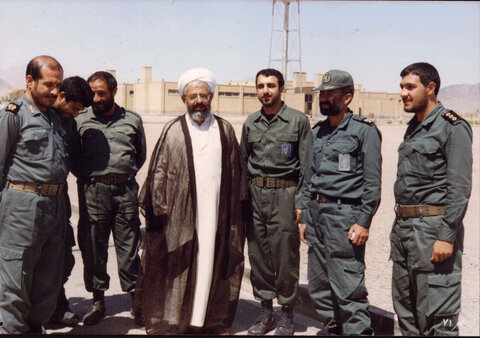 تصاویر/ تصاویری از آیت الله ناصری در دوران دفاع مقدس