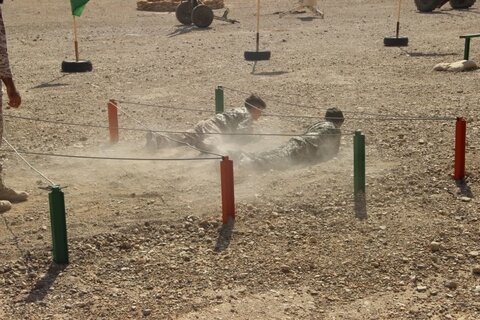 تصاویر/ ویژه برنامه به دنبال ستاره ها "فصل جنگ ۱۲ روزه" با حضور ۶۵ نفر از  دانش آموزان مدرسه میرزا کوچک خان برگزار شد