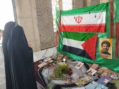 تصاویر/حضور طلاب مدرسه علمیه مهدیه در اولین یادواره ی شهدای روحانی شهرستان خنداب