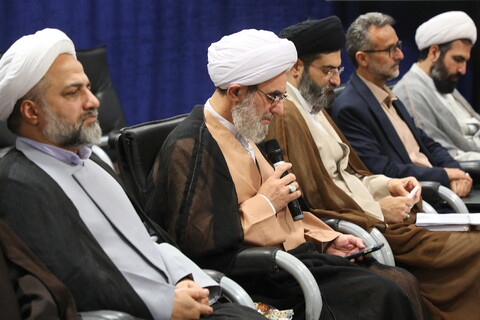 تصاویر/ دیدار مدیر و معاونان حوزه علمیه استان گیلان با آیت الله اعرافی