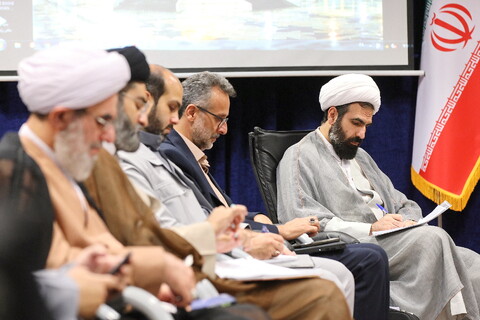 تصاویر/ دیدار مدیر و معاونان حوزه علمیه استان گیلان با آیت الله اعرافی