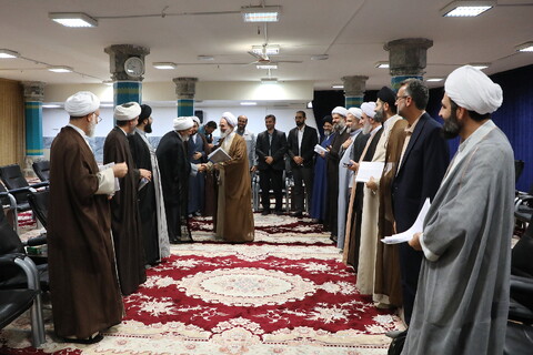 تصاویر/ دیدار مدیر و معاونان حوزه علمیه استان گیلان با آیت الله اعرافی