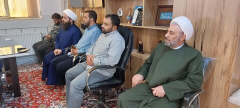 تصاویر/ دیدار تیم فوتسال جهادگران حوزوی حوزه علمیه چهارمحال و بختیاری با مدیر حوزه علمیه استان